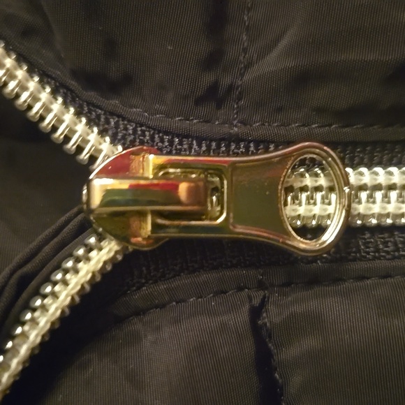 Shaci Plus Size Black and Red Cropped Puffer Coat - Picture 3 of 6